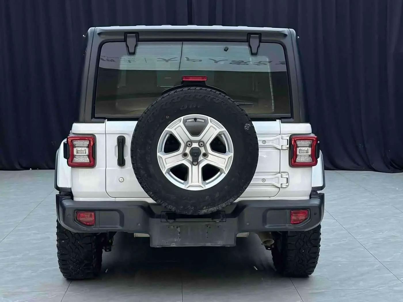 Jeep Wrangler 2020 — Фото 5/9