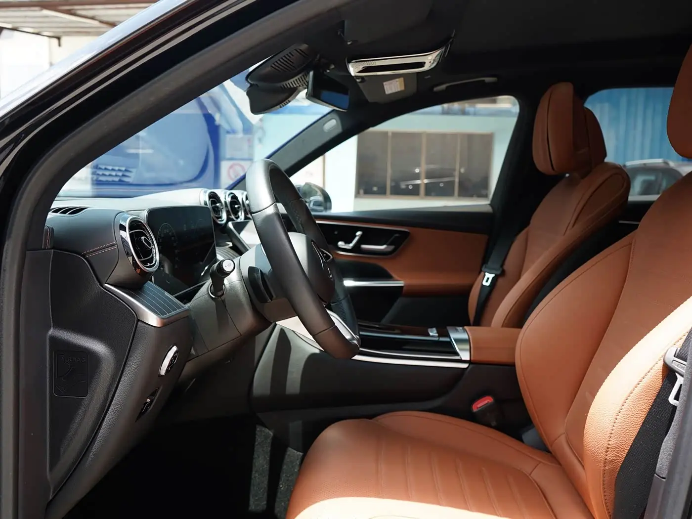Mercedes-Benz GLC 2023 — Photo 15/20