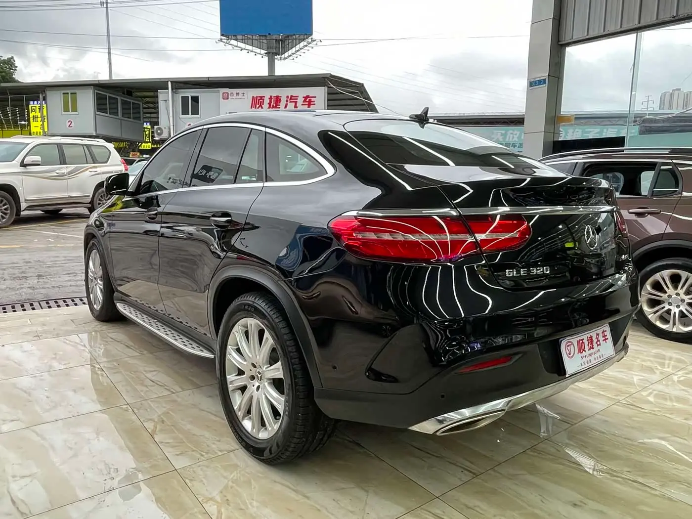 Mercedes-Benz GLE Coupe 2018 — Photo 9/15