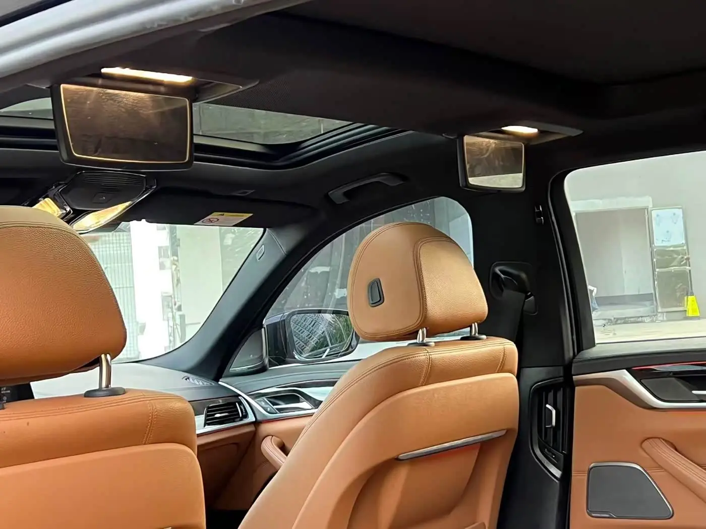 BMW 5 Series 2020 — Photo 9/11