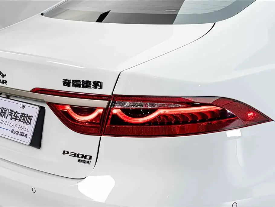 Jaguar XFL 2024 — Фото 8/20