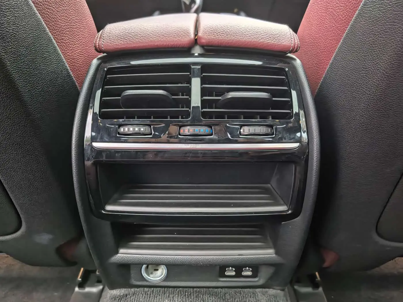 BMW 5 Series 2020 — Photo 19/20