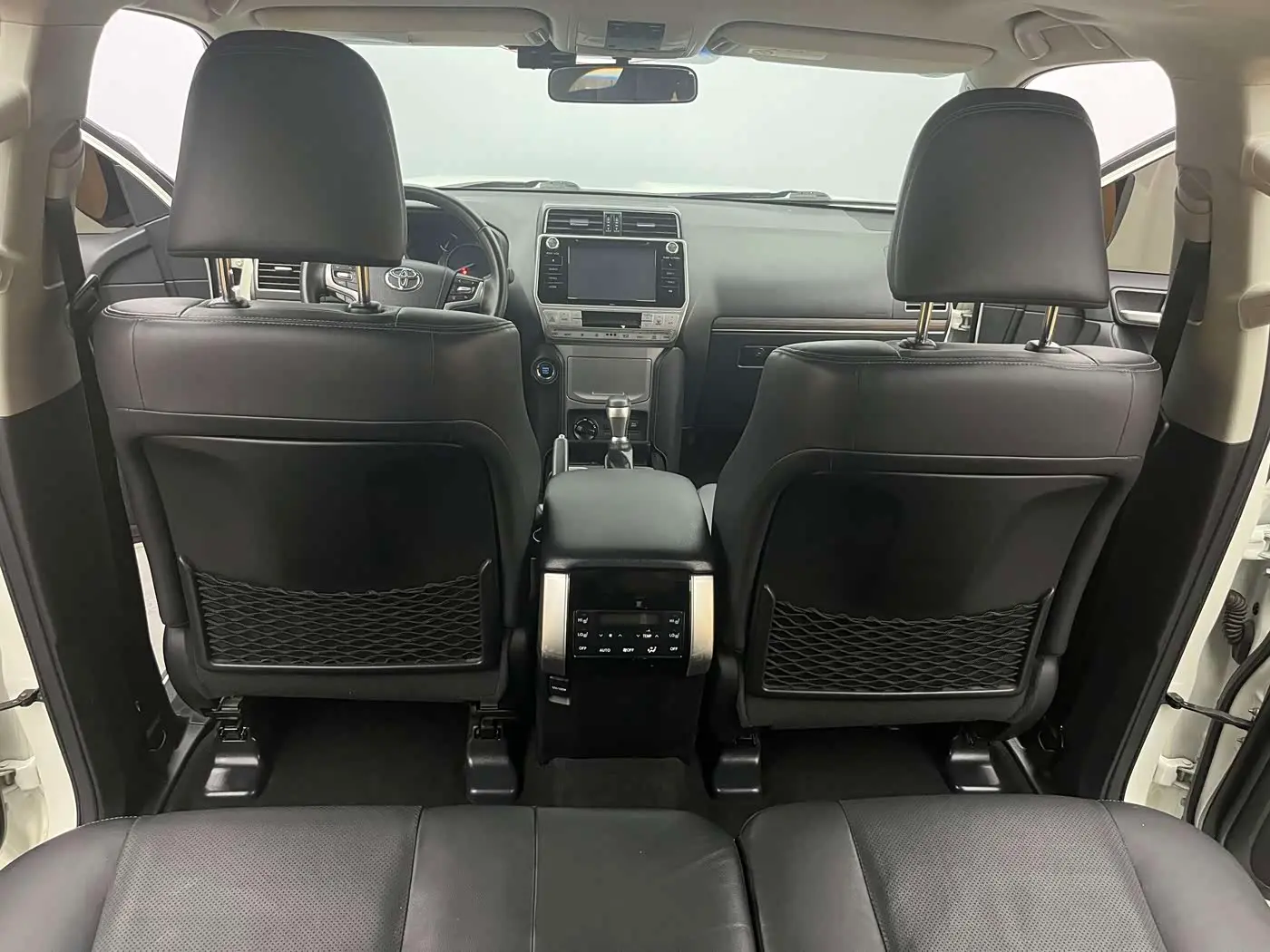 Toyota Prado 2018 — Photo 12/20