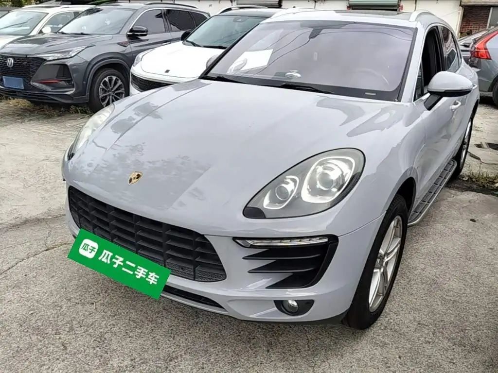 Porsche Macan, 2015