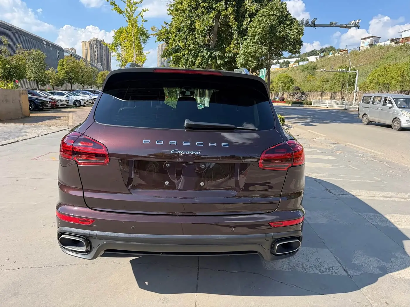 Porsche Cayenne 2017 — Photo 11/12