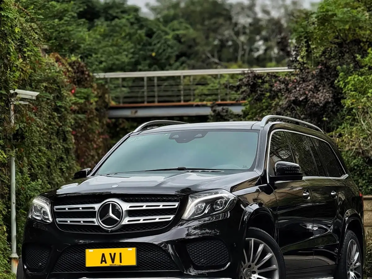 Mercedes-Benz GLS 2016 — Photo 2/16