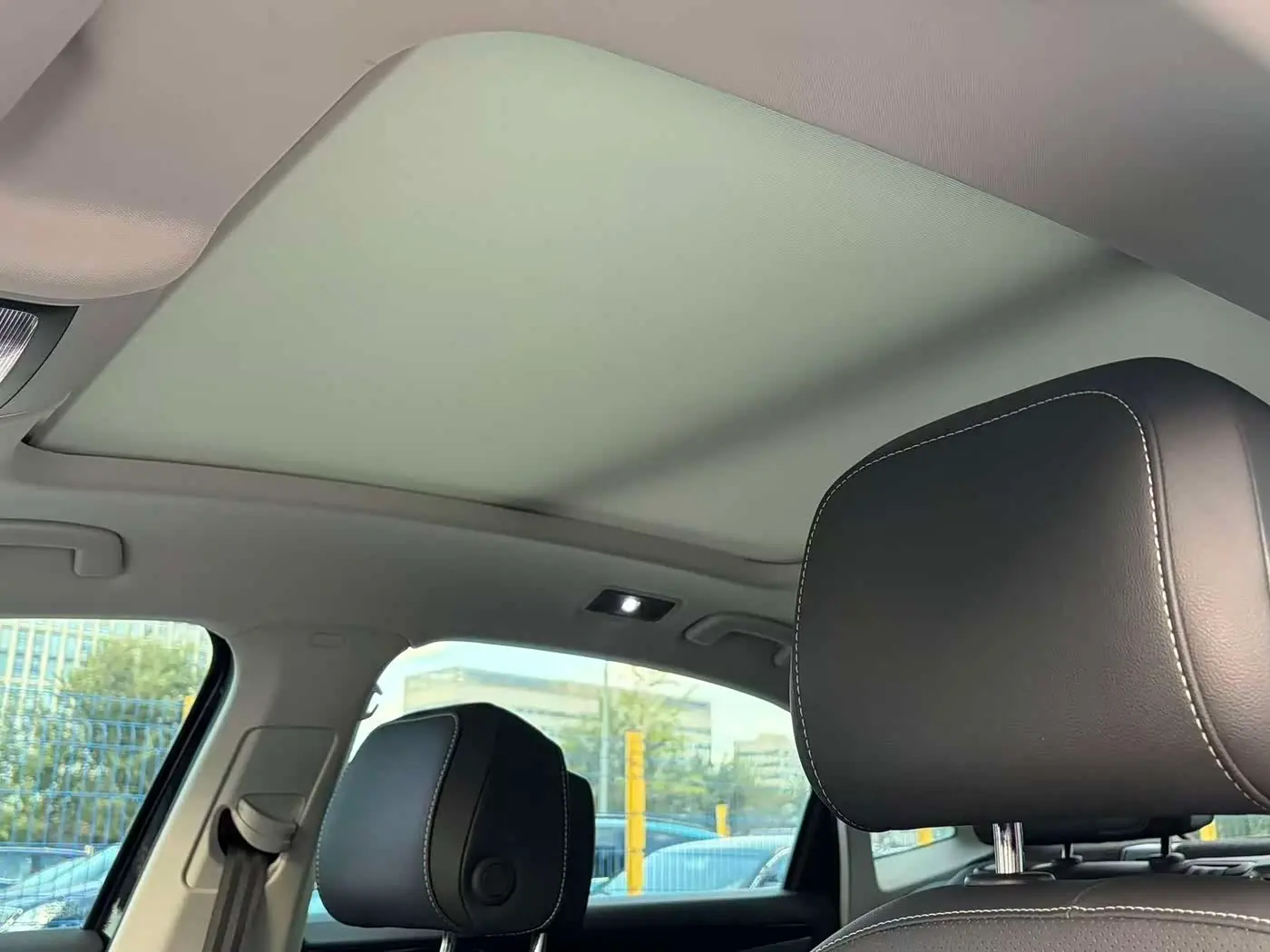 Volkswagen Passat 2024 — Photo 13/17