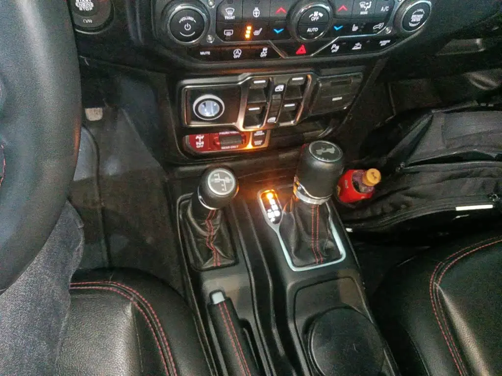 Jeep Wrangler 2022 — Фото 11/20