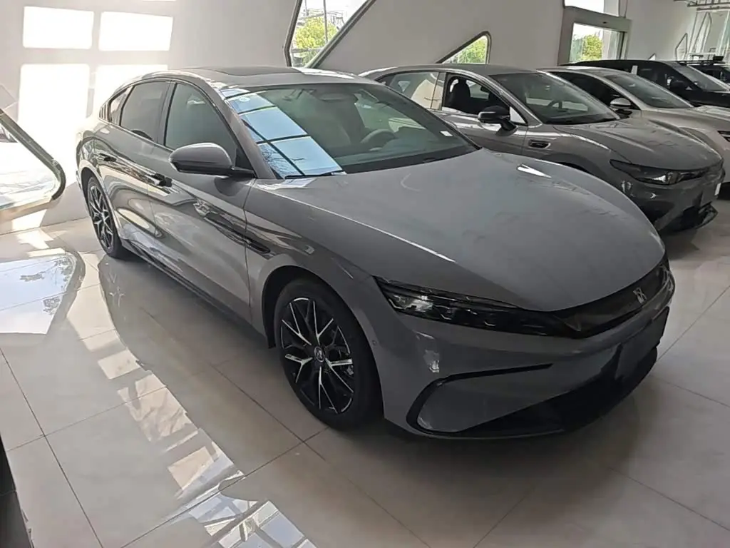 BYD Han 2026 — Photo 4/20