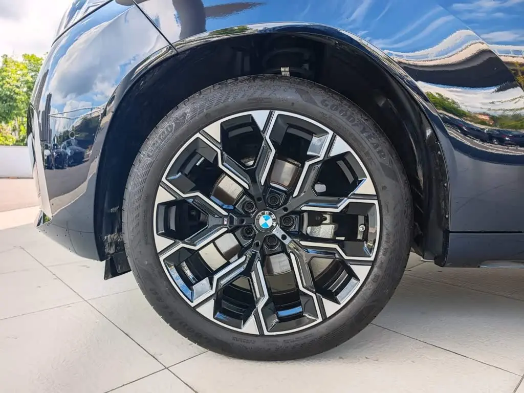 BMW X3 2025 — Фото 16/17