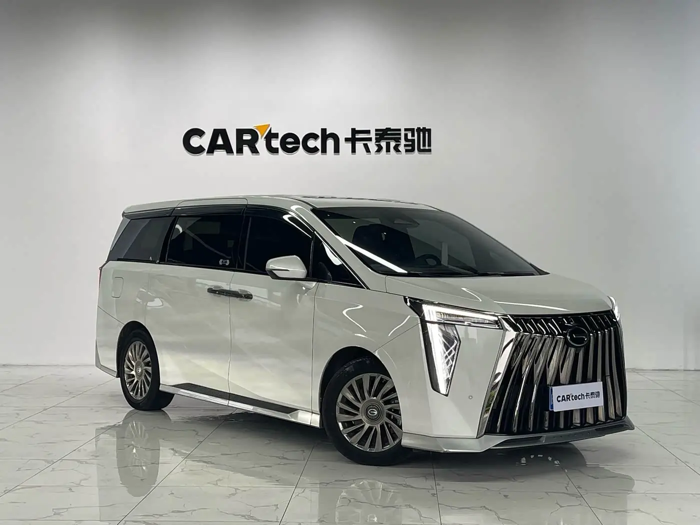 GAC Trumpchi Trumpchi M8 2023 — Photo 3/20