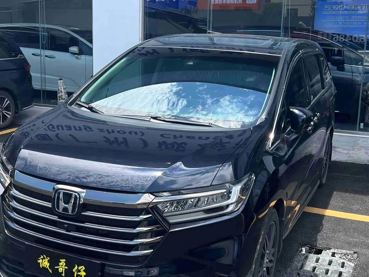 Honda Odyssey 2023 — Photo 2/14