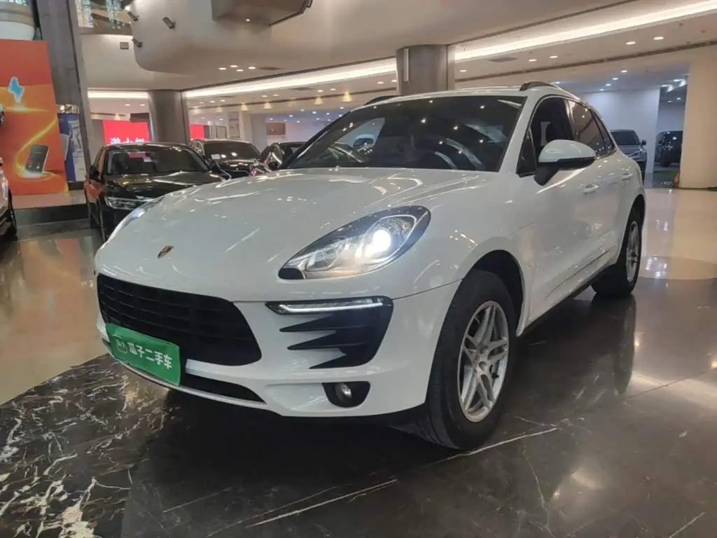 Porsche Macan, 2016