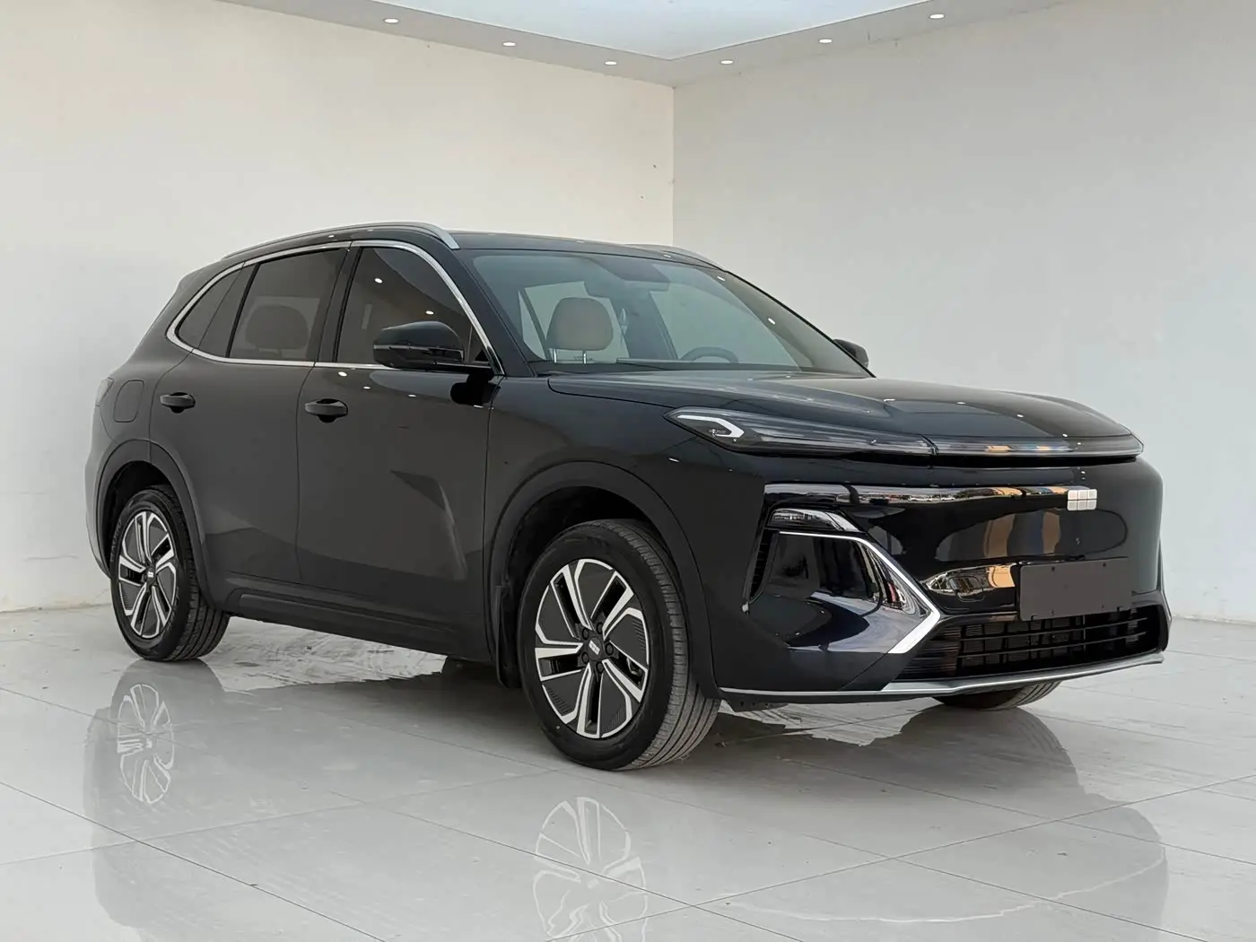Geely Galaxy Galaxy Starship 7 EM-i 2025 — Фото 3/12