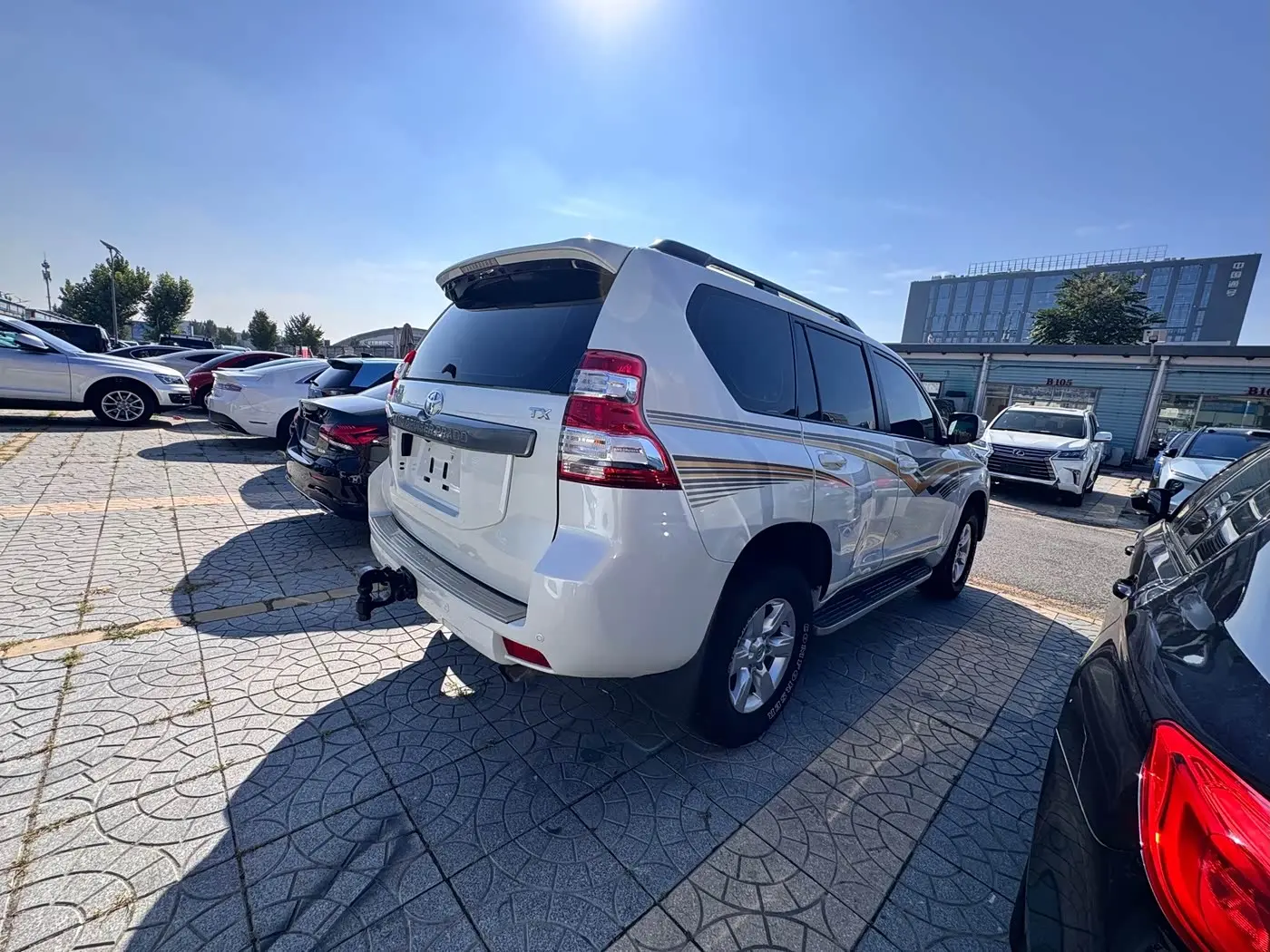 Toyota Prado 2017 — ფოტო 4/10