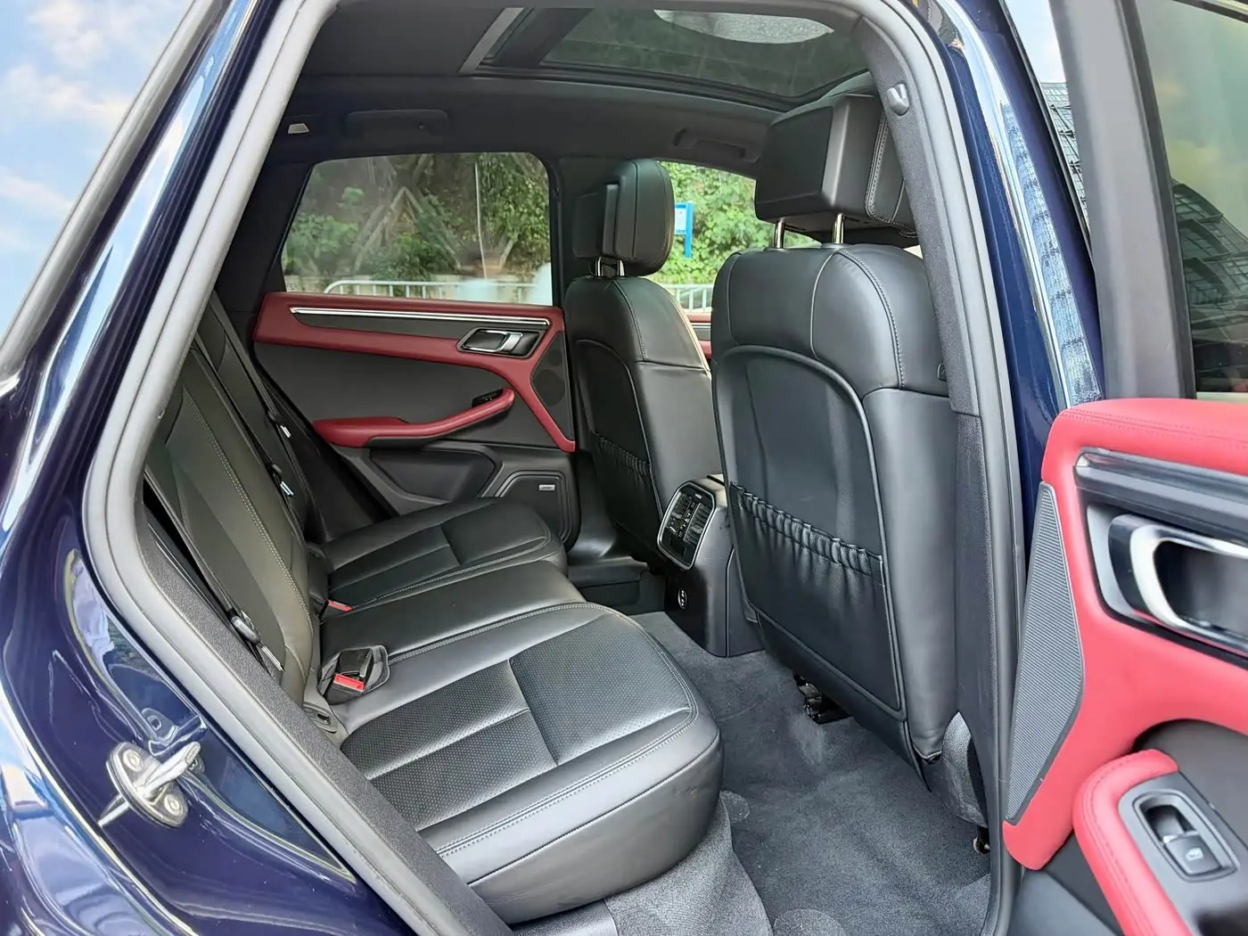 Porsche Macan 2023 — Фото 16/16