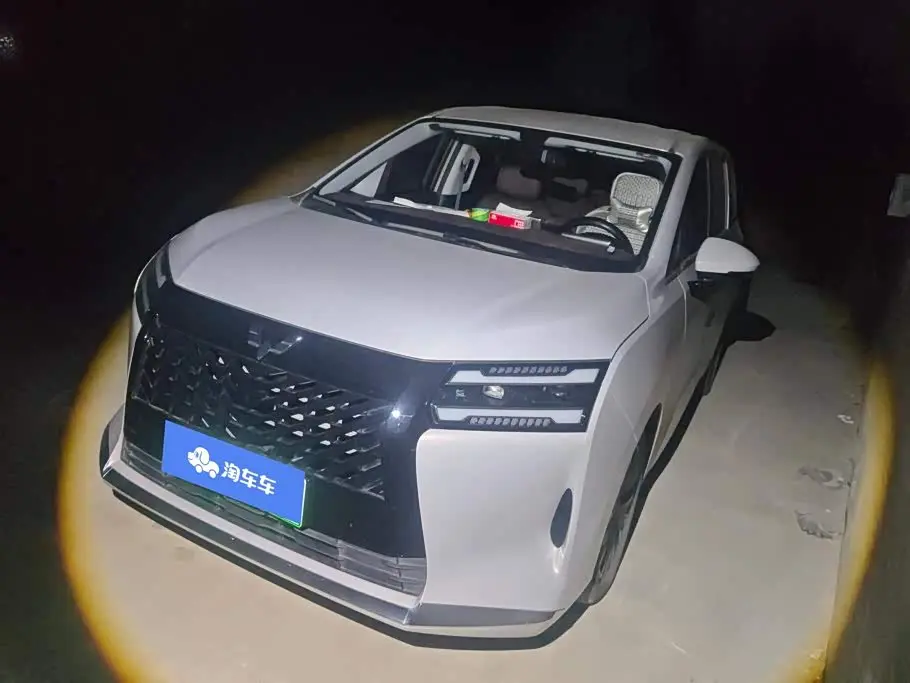 Wuling Motors Xingguang 730 New Energy 2026 — Фото 1/16