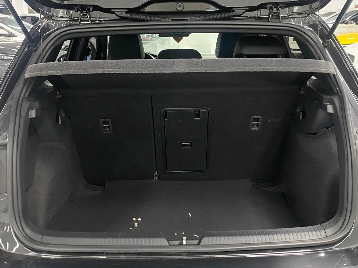 Volkswagen Golf 2021 — Photo 16/16