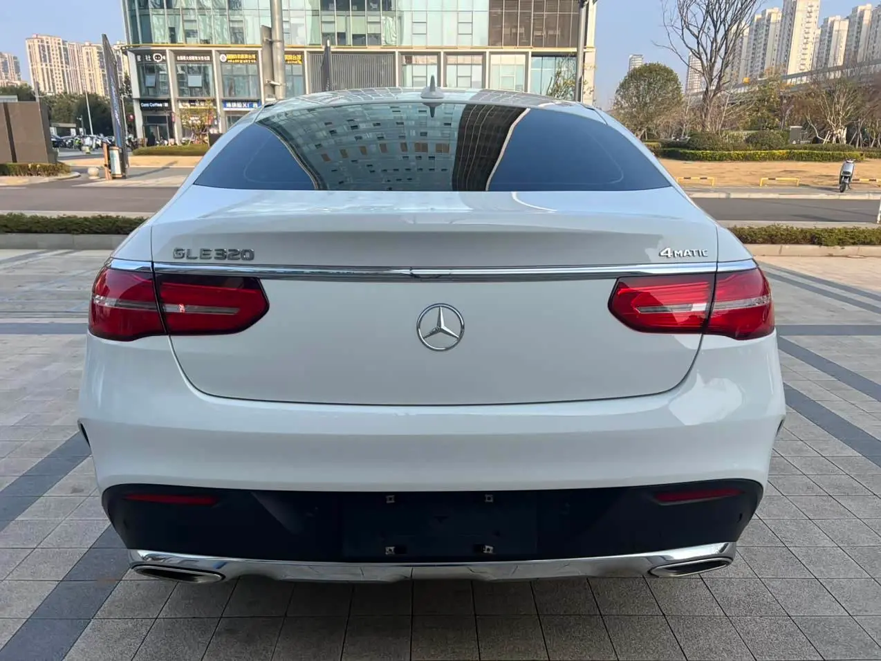 Mercedes-Benz GLE Coupe 2017 — Şəkil 4/17