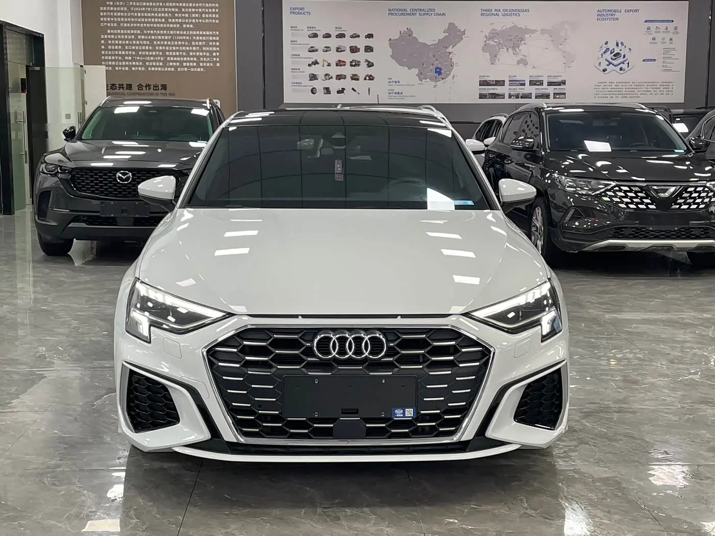 Audi A3 2022 — Photo 2/16