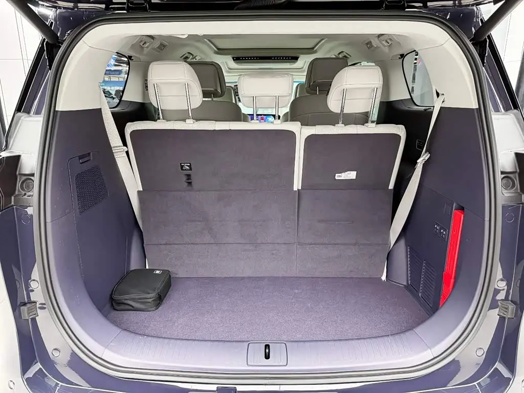 Buick GL8 New Energy 2025 — Photo 14/16