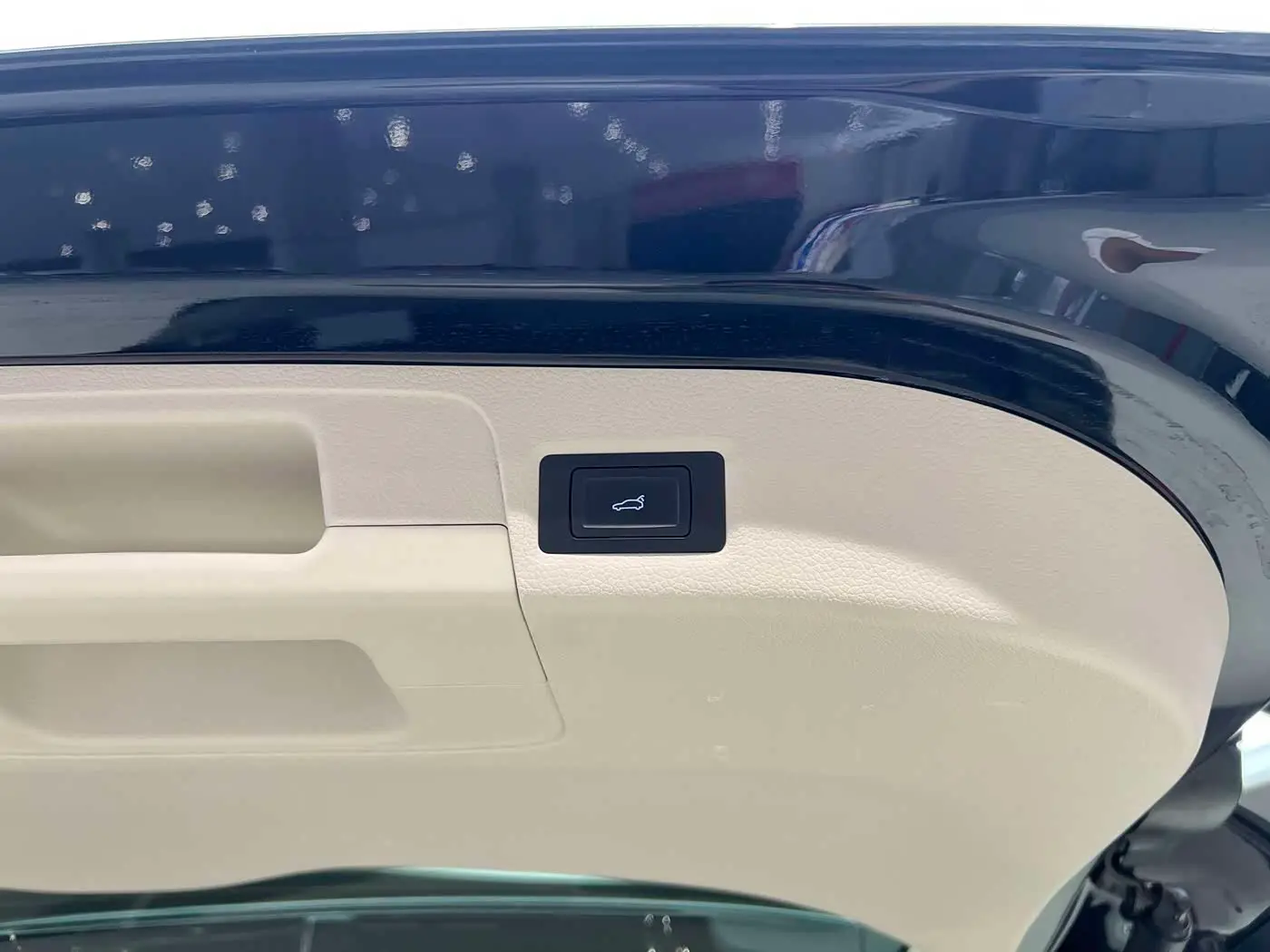 Voyah Auto Voyah Dreamer 2025 — Photo 19/20