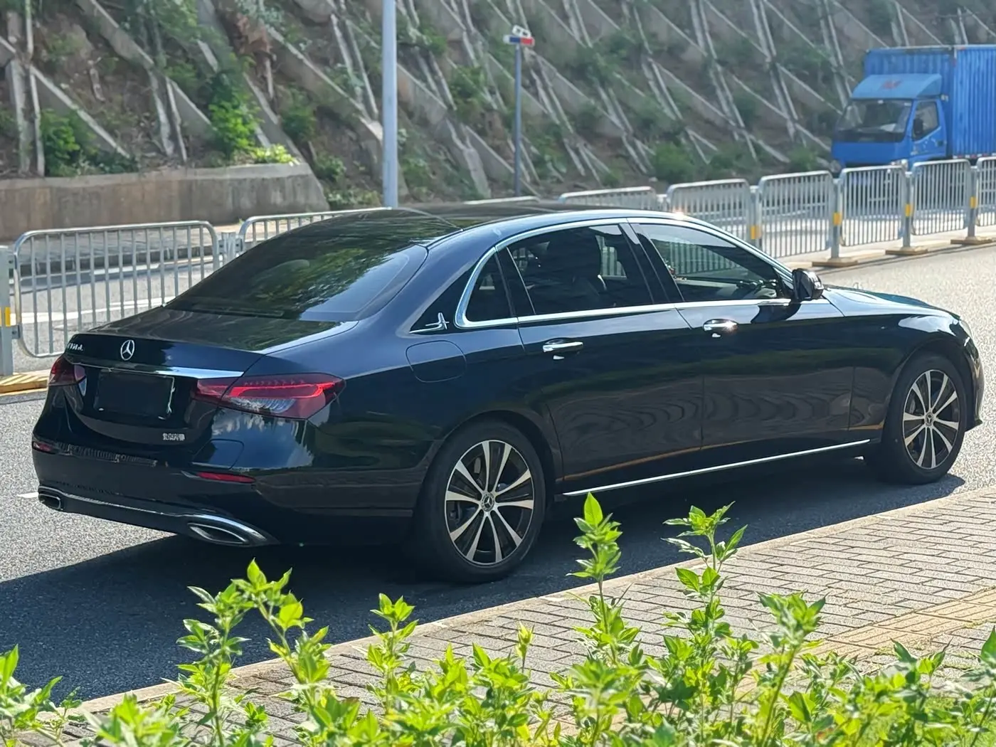 Mercedes-Benz E-Class New Energy 2023 — Фото 6/18