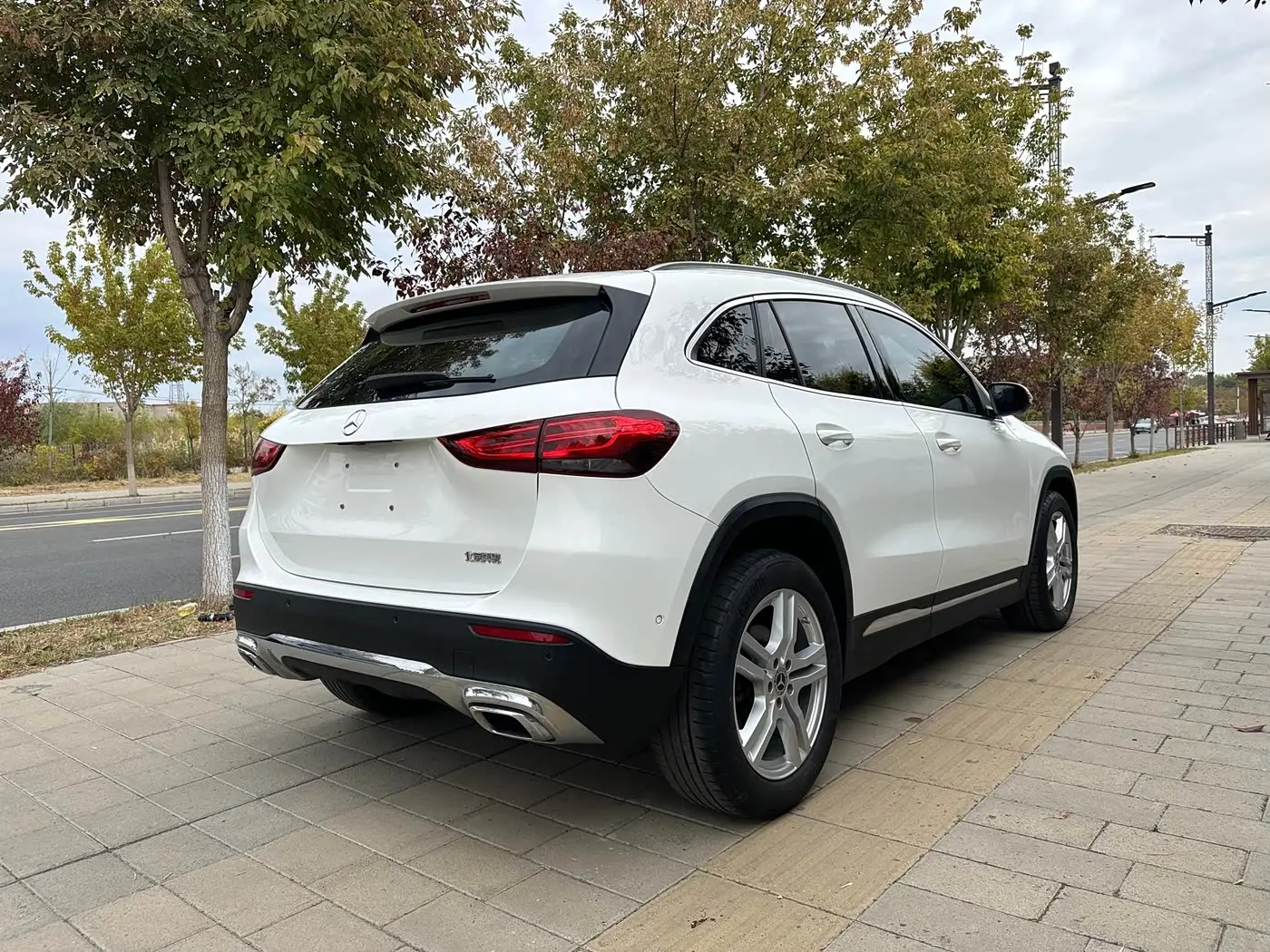 Mercedes-Benz GLA 2022 — Photo 9/14