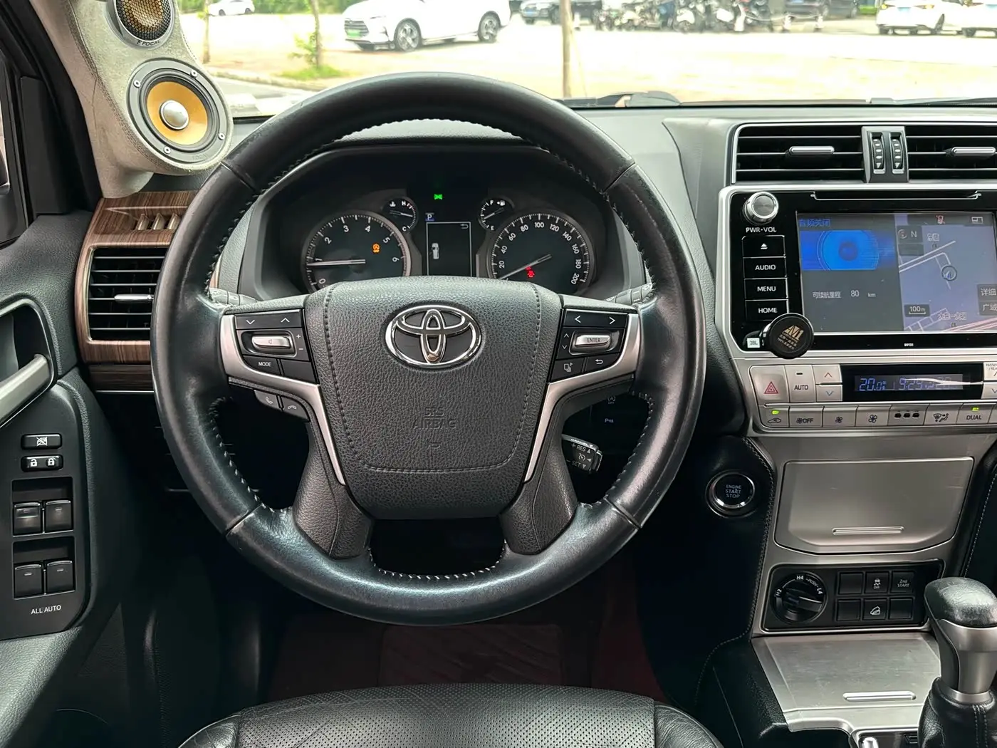 Toyota Prado 2018 — Photo 15/18