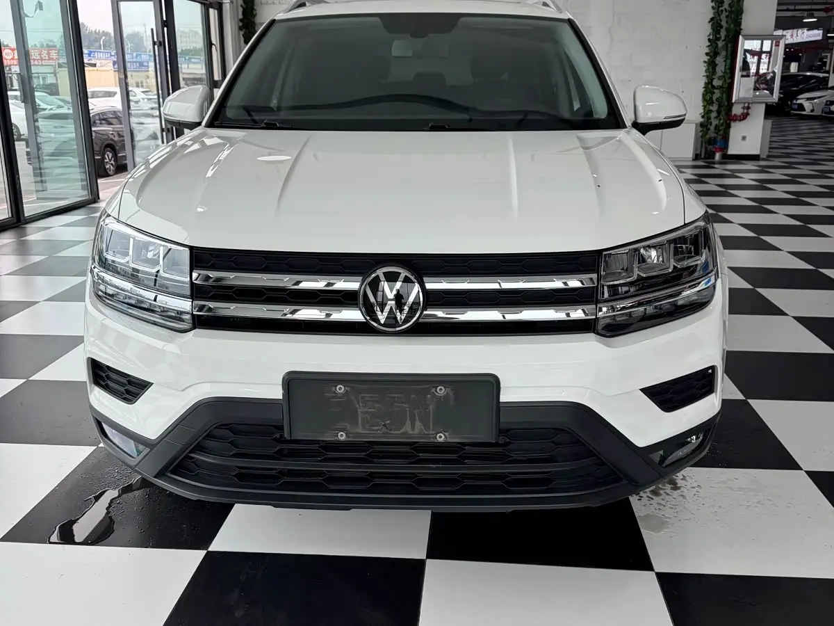 Volkswagen Tharu 2022 — Photo 2/20
