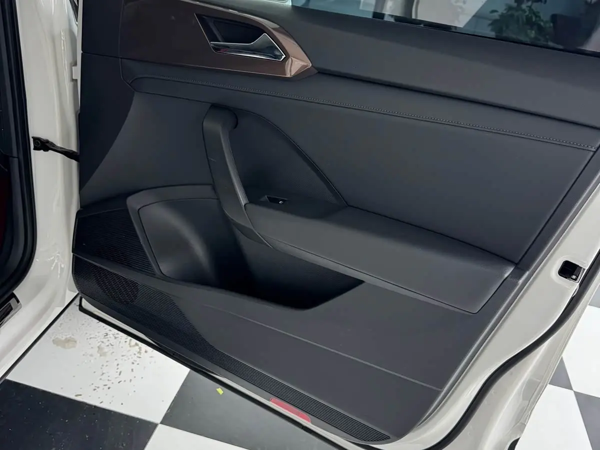 Volkswagen Tharu 2022 — Photo 17/20