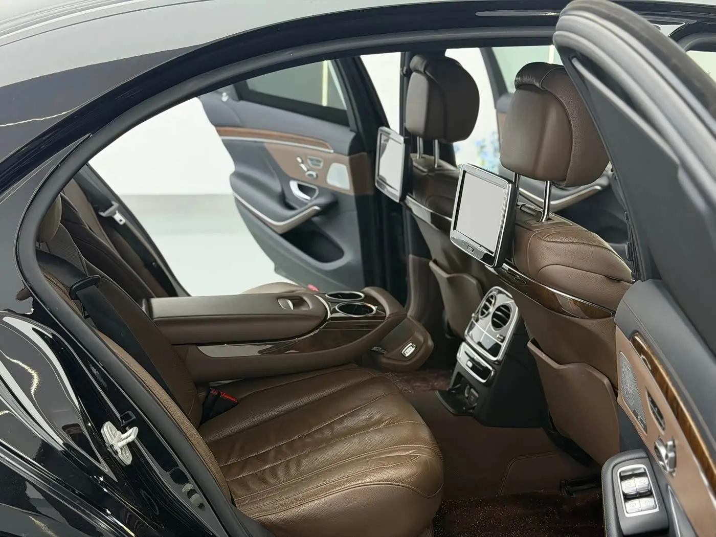 Mercedes-Benz S-Class 2015 — Фото 13/16