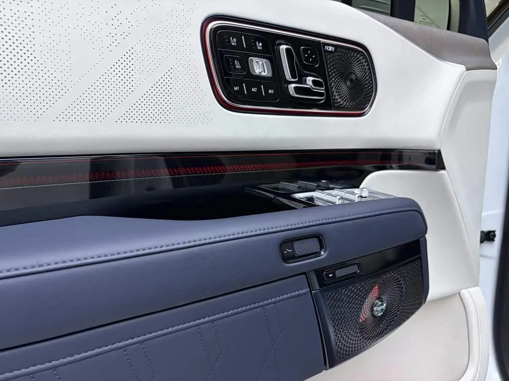 ZEEKR 9X 2026 — Photo 11/18