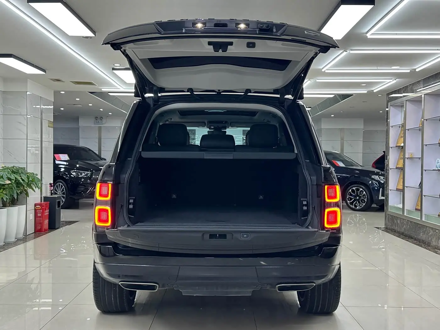 Land Rover Range Rover 2020 — Şəkil 7/20