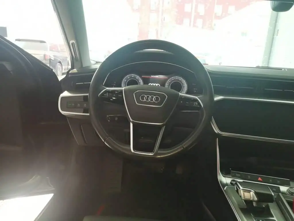 Audi A6L 2021 — Photo 14/19