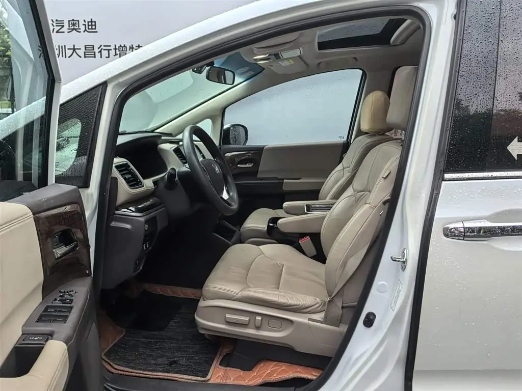 Honda Odyssey 2018 — Photo 10/20