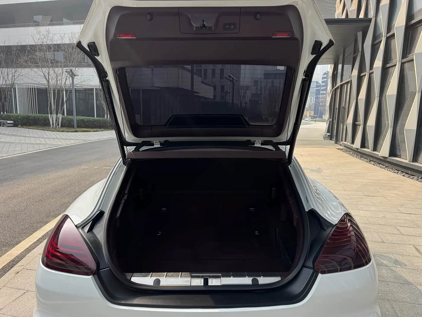 Porsche Panamera 2013 — ფოტო 19/20