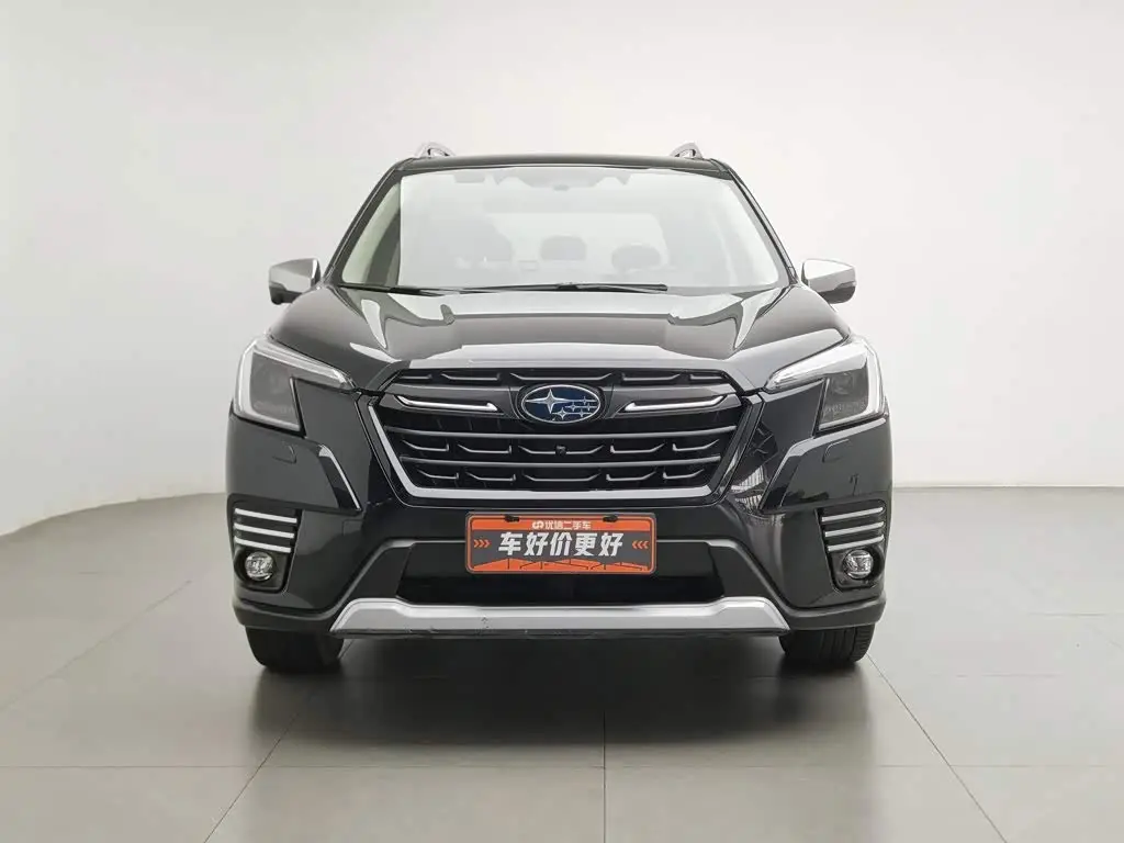Subaru Forester 2024 — Фото 3/20