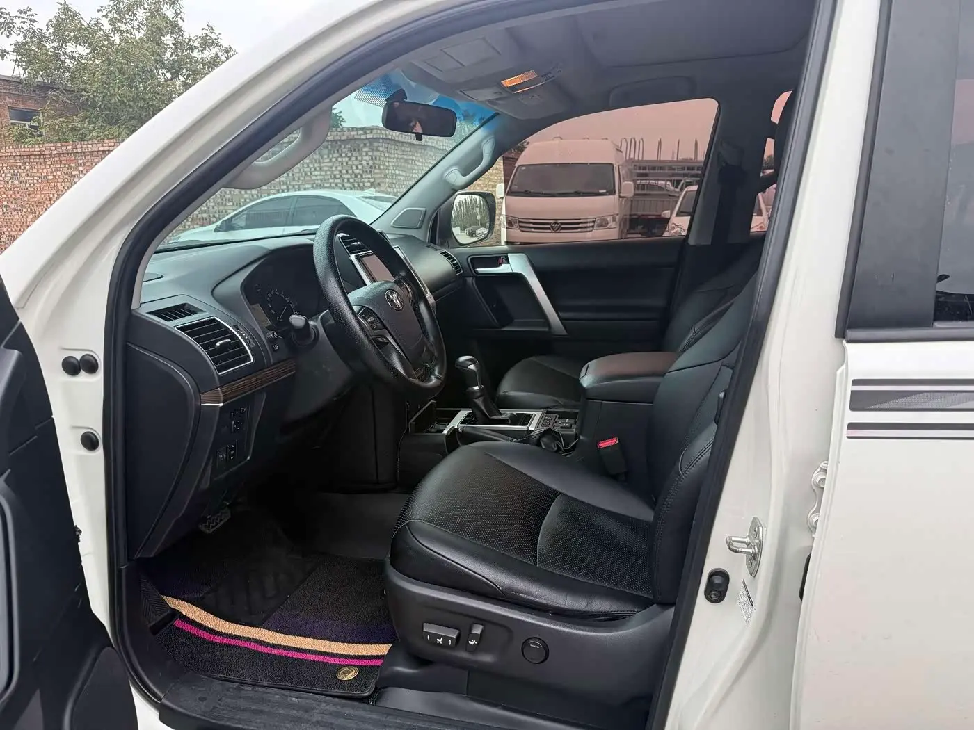 Toyota Prado 2019 — Фото 4/10