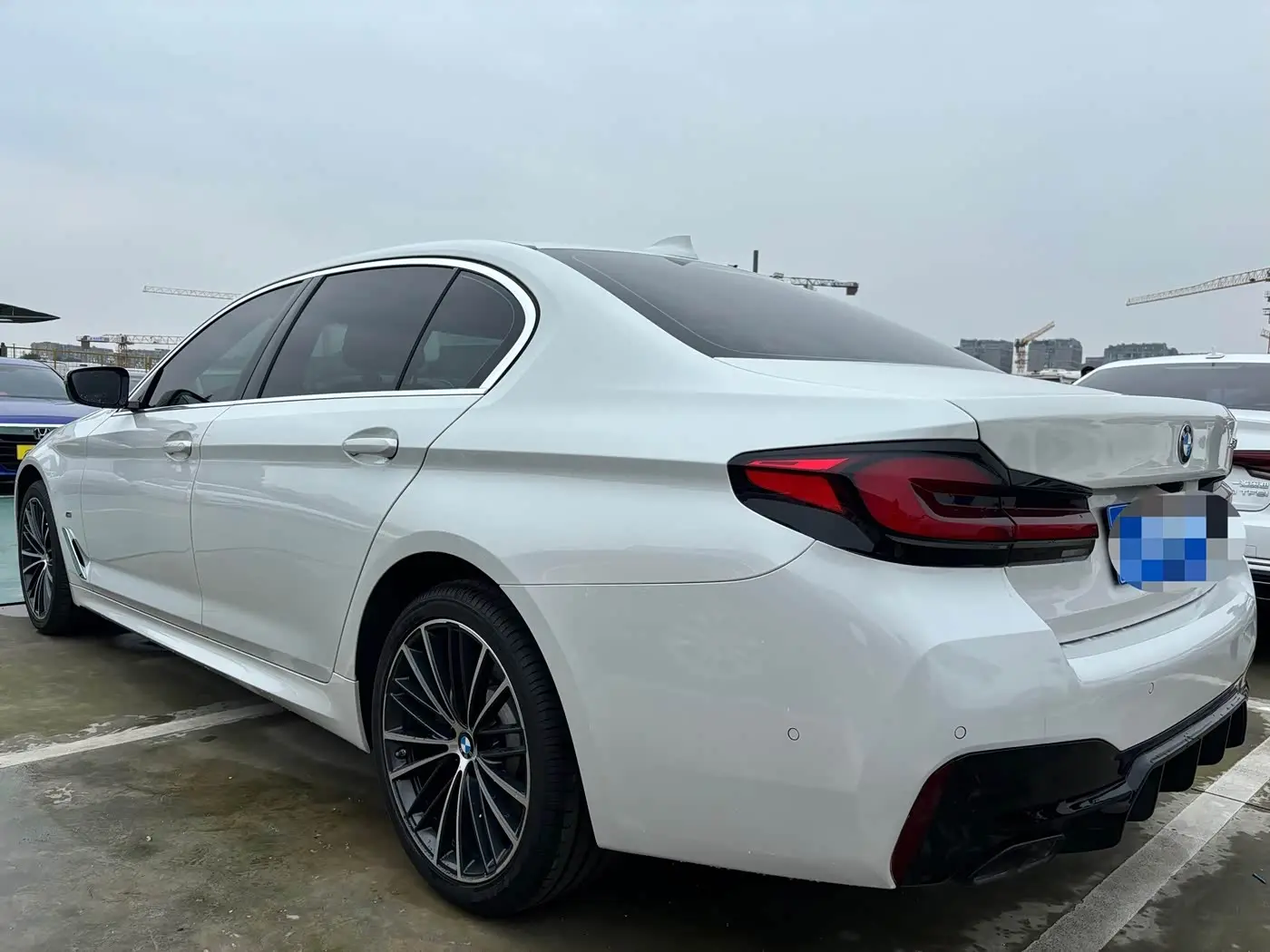 BMW 5 Series 2021 — Photo 15/15