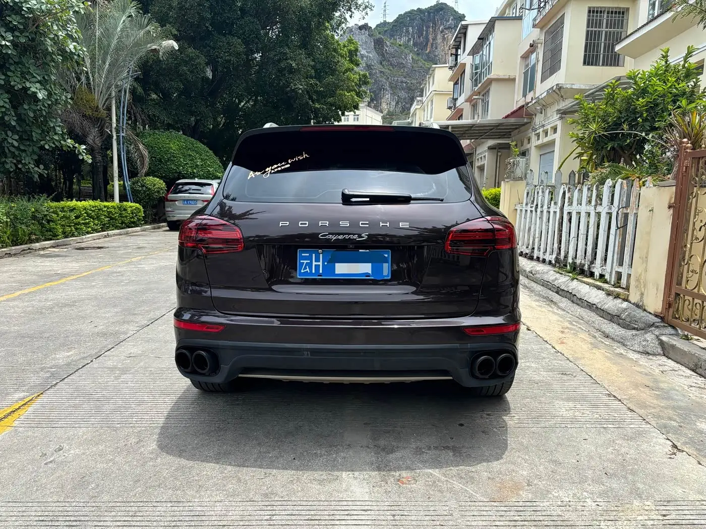 Porsche Cayenne 2015 — Фото 3/8