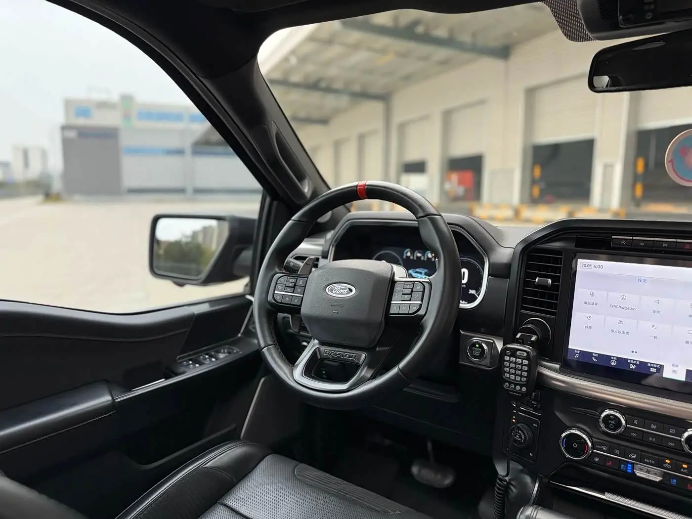 Ford F-150 Raptor 2023 — Фото 8/15