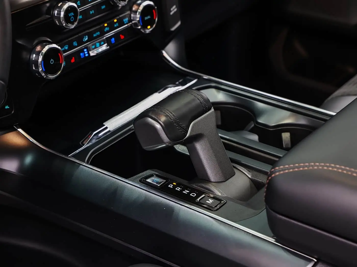 Ford F-150 Raptor 2023 — Фото 18/20