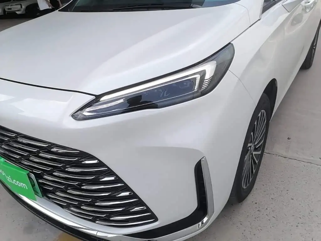Buick GL8 New Energy 2025 — Photo 18/20