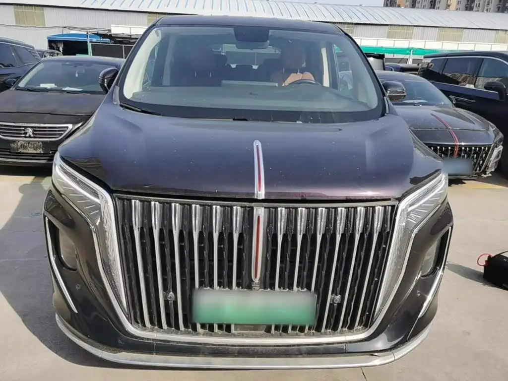 Hongqi HQ9 PHEV 2024 — ფოტო 2/19