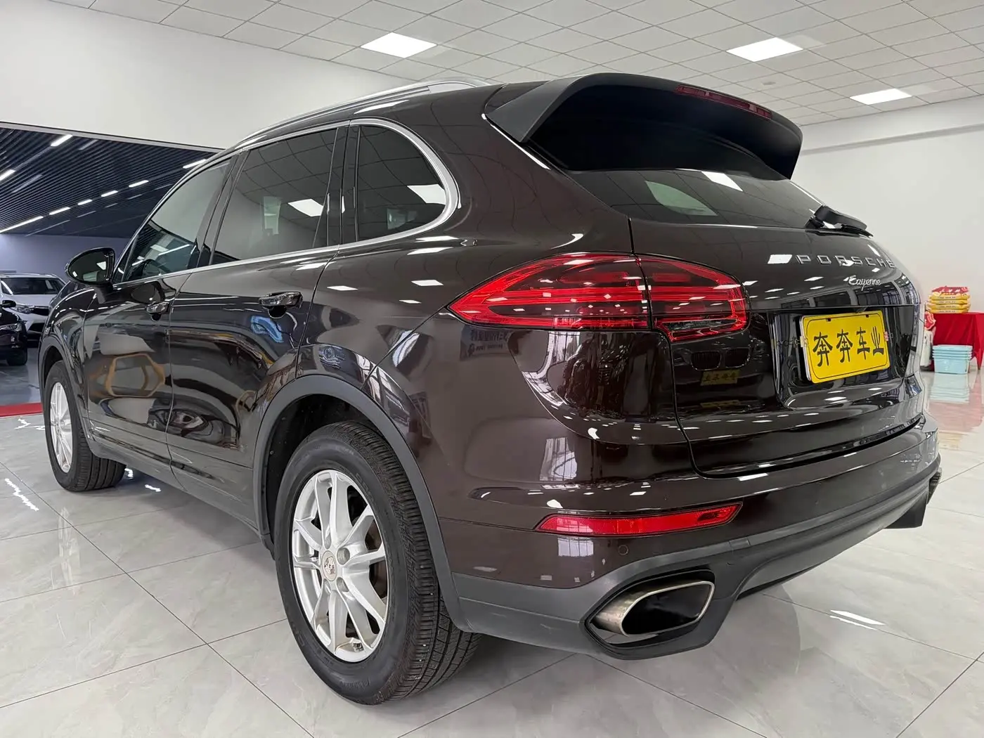 Porsche Cayenne 2015 — Photo 5/14