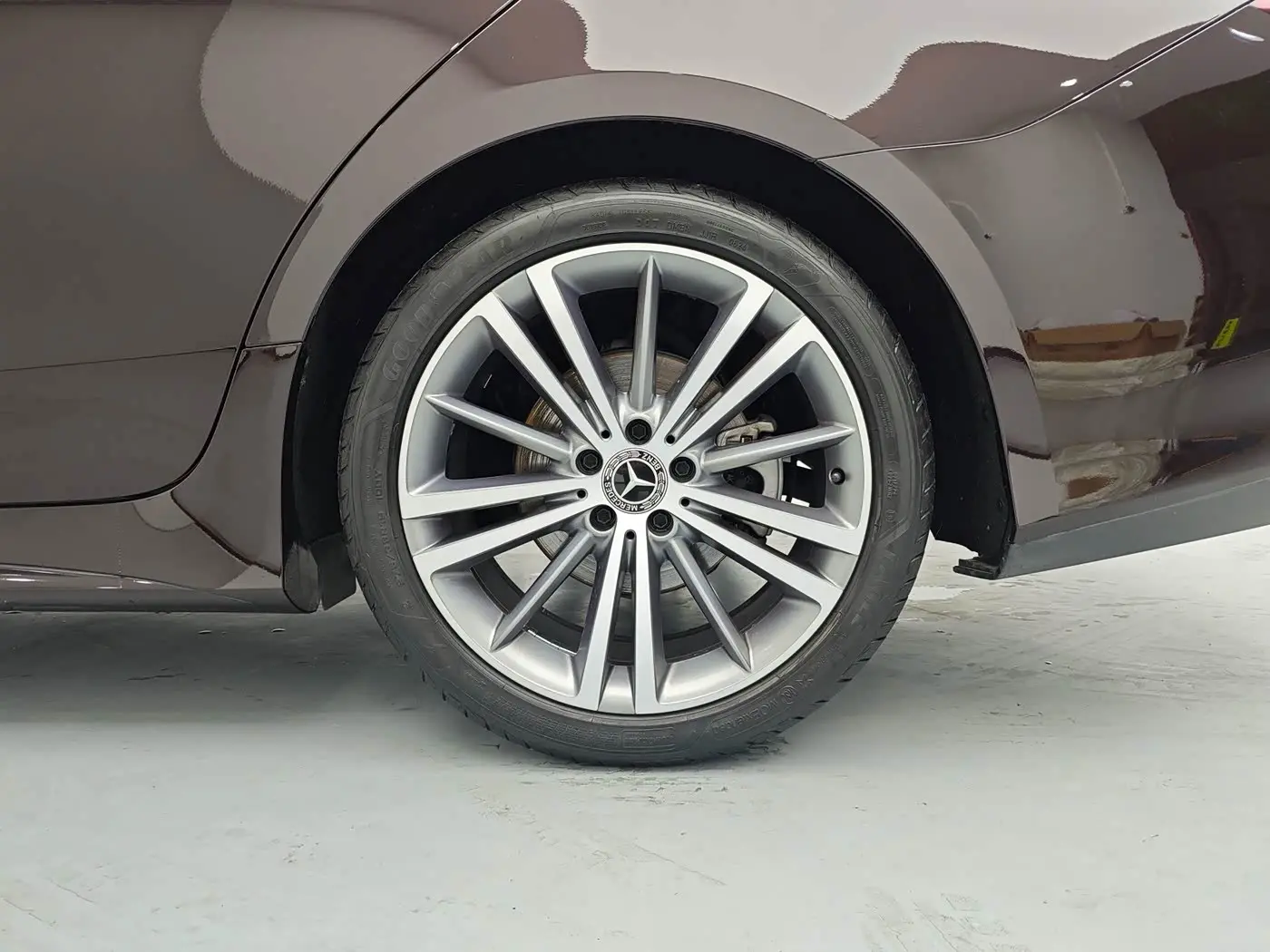 Mercedes-Benz CLS 2019 — Photo 11/17