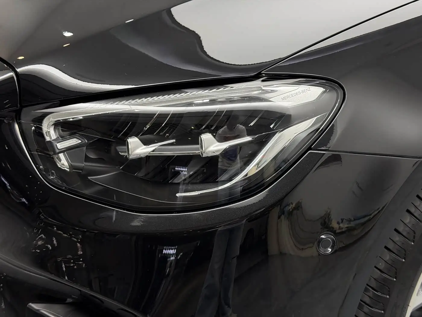 Mercedes-Benz E-Class 2021 — ფოტო 9/20