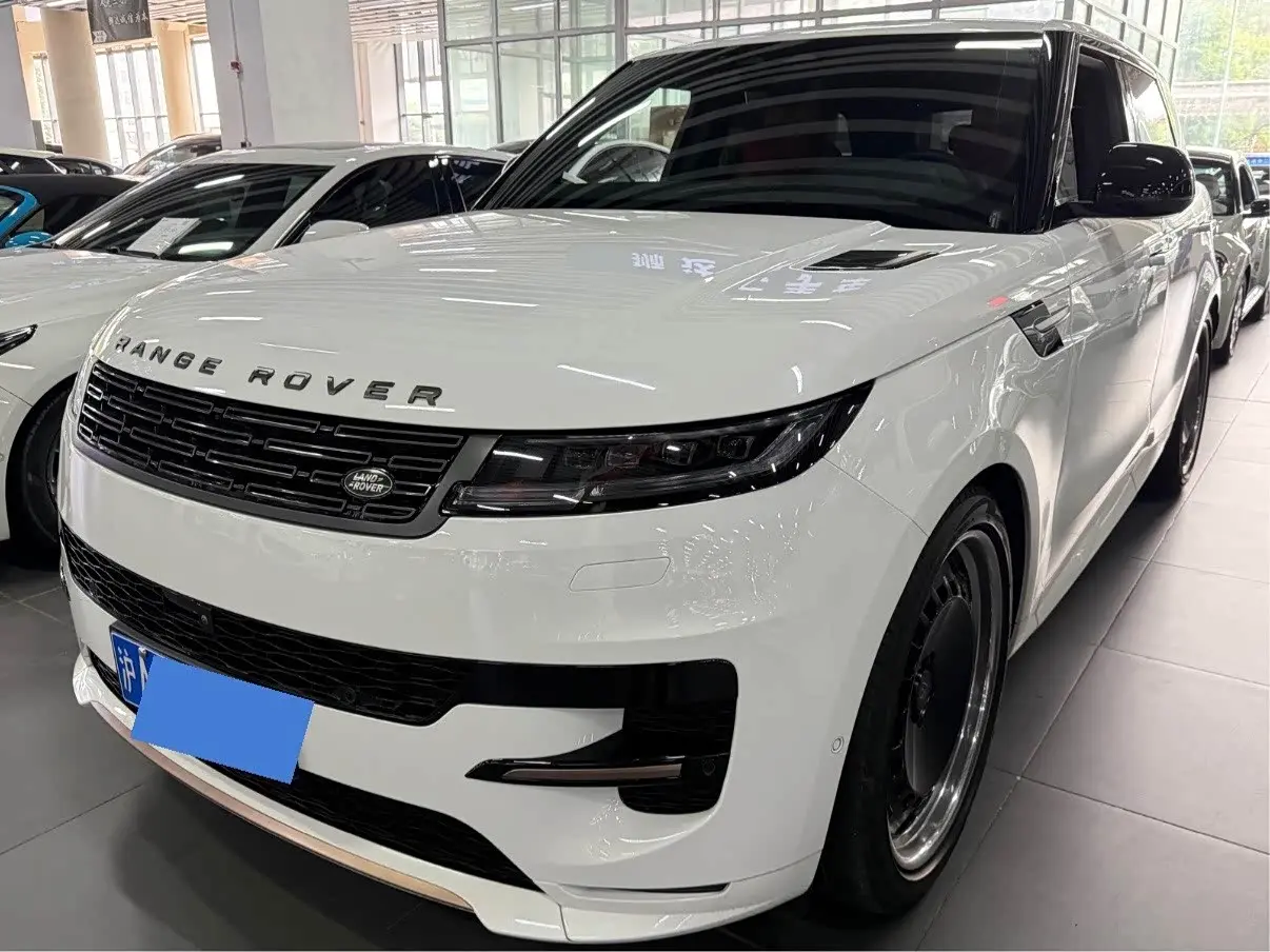 Land Rover Range Rover Sport 2023 — Фото 1/15