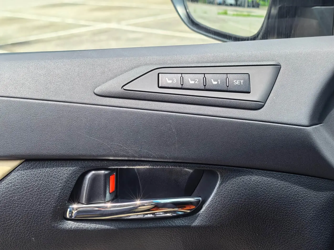 Toyota Vellfire 2020 — Photo 18/20